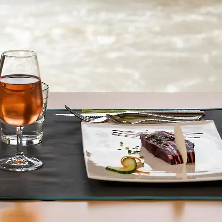 Western Le Moulin De 3* Ducey-Les Cheris