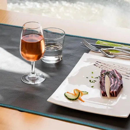 Western Le Moulin De