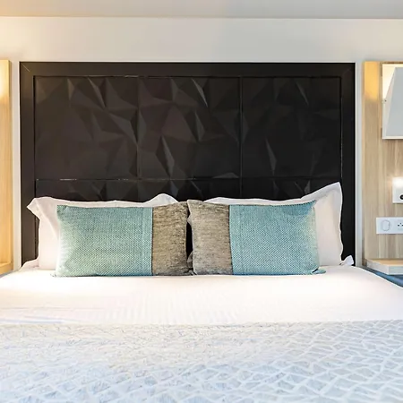 Western Le Moulin De Ducey-Les Cheris