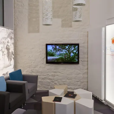 ホテル ベストウエスタン ル ムーラン ドゥ デュセイ 3*