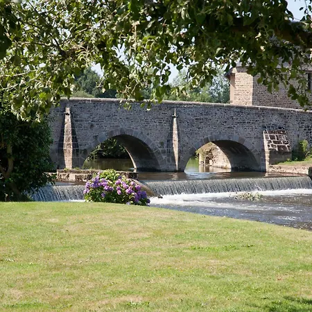 Western Le Moulin De Hotel Ducey-Les Cheris