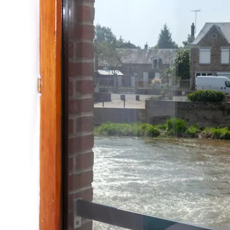 Hotel Western Le Moulin De Ducey-Les Cheris