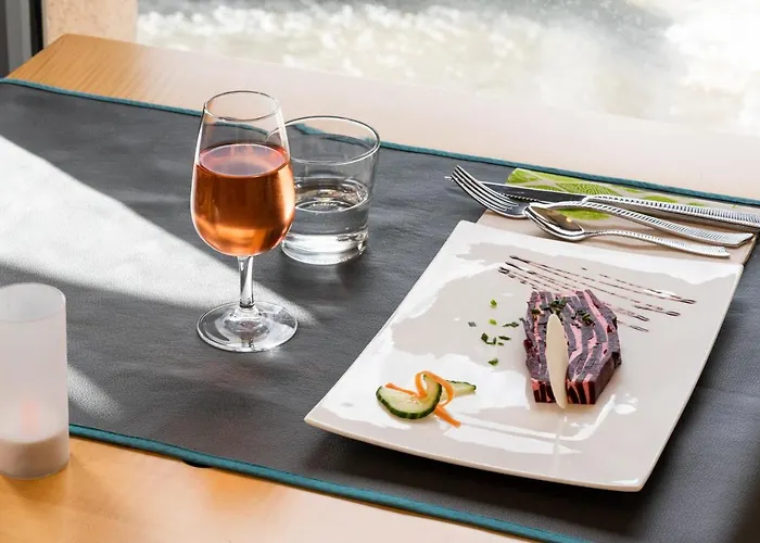 Western Le Moulin De