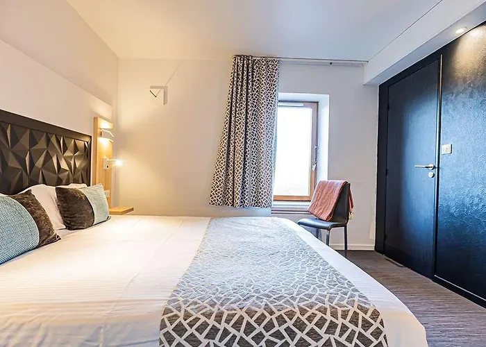 Western Le Moulin De