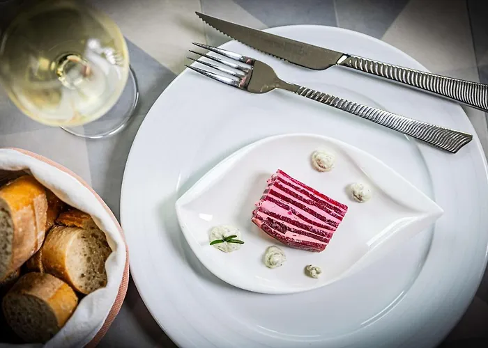 Western Le Moulin De Дюси-Ле Шери