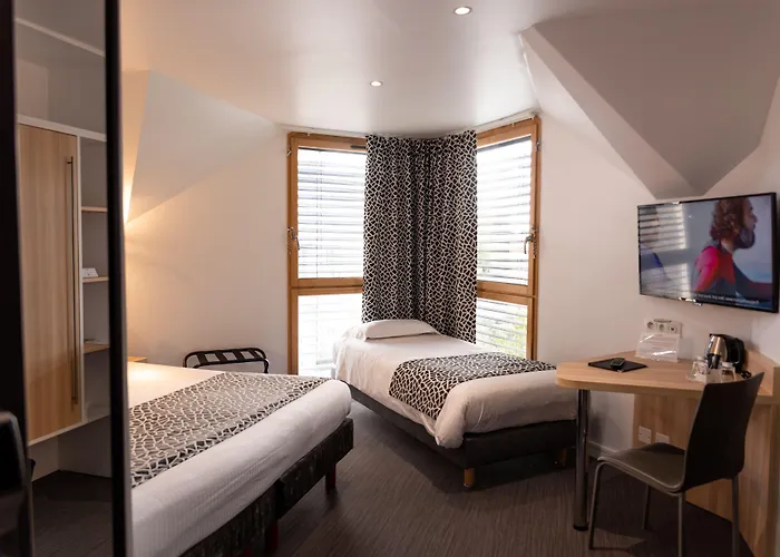 Hotel Western Le Moulin De Ducey-Les Cheris