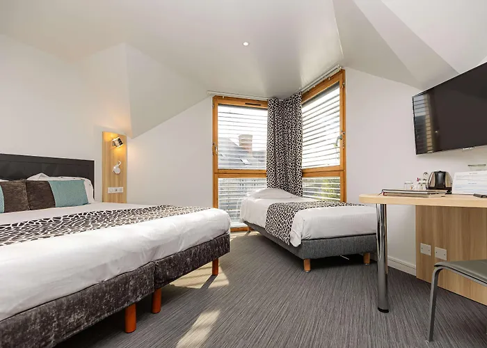 Hotel Western Le Moulin De Ducey-Les Cheris