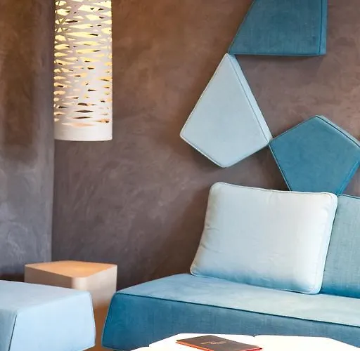 Western Le Moulin De