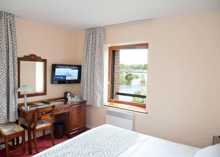 Western Le Moulin De Ducey-Les Cheris