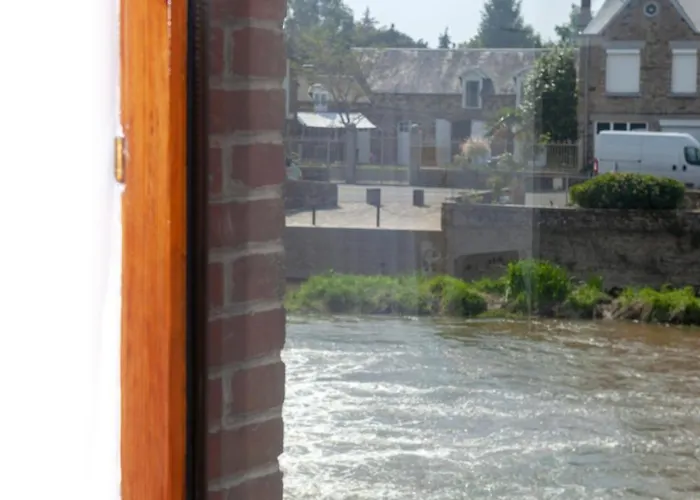 فندق Western Le Moulin De Ducey-Les Cheris